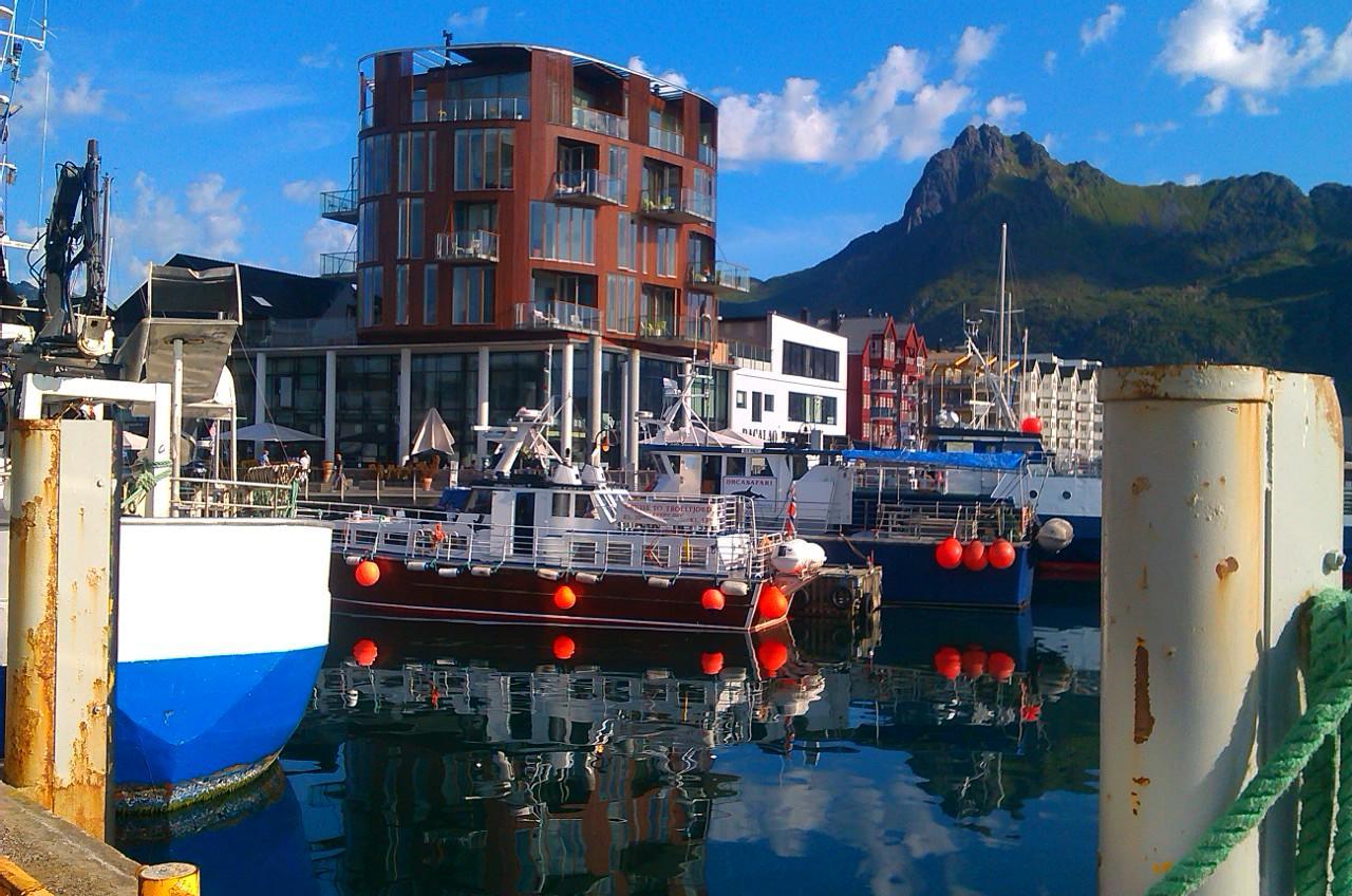 Berg Apartments Svolvær Exterior photo
